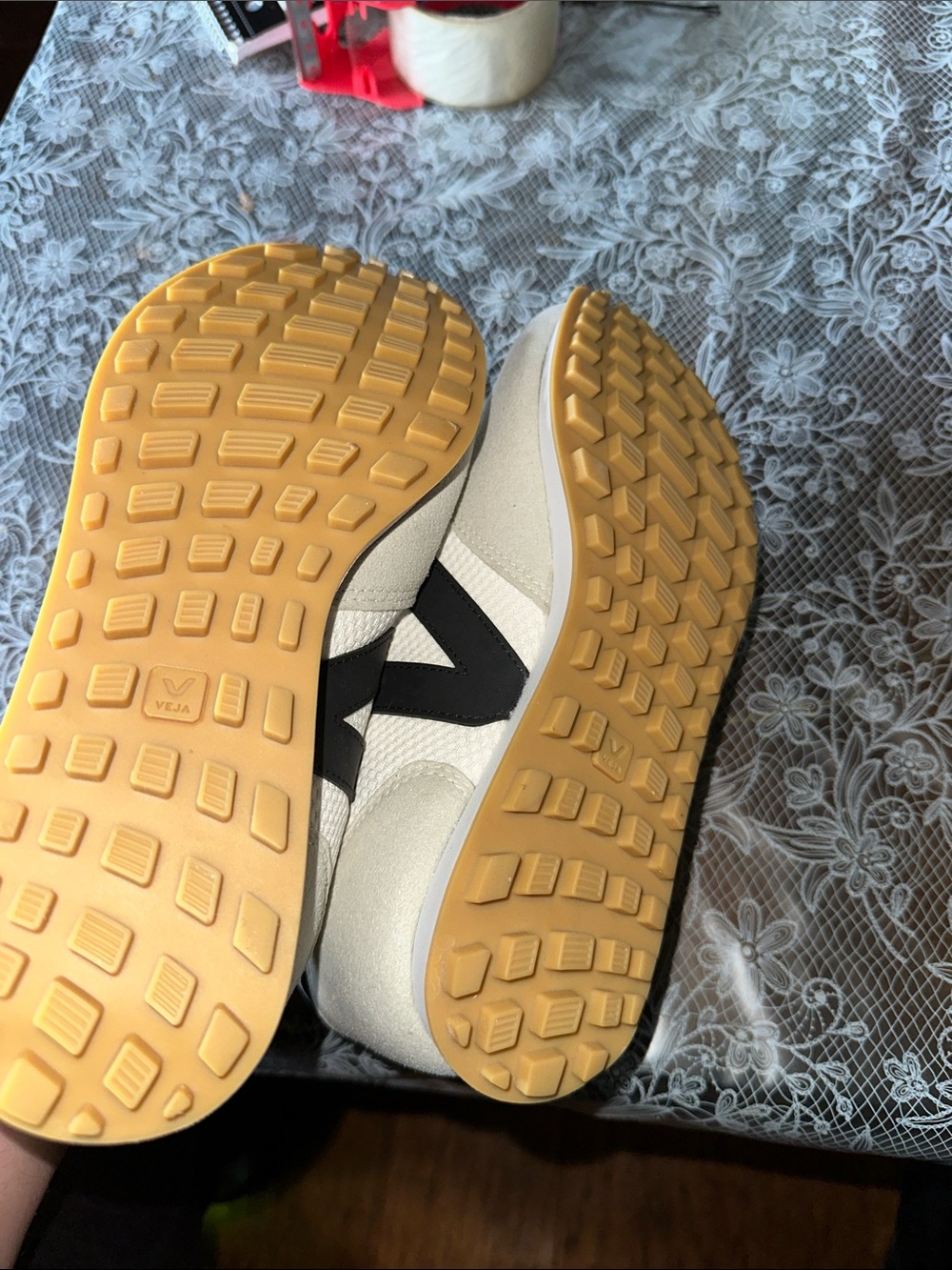 Veja Women’s Off-White Sneakers with Black V Detail and Gum Accents - Picture 3 of 4